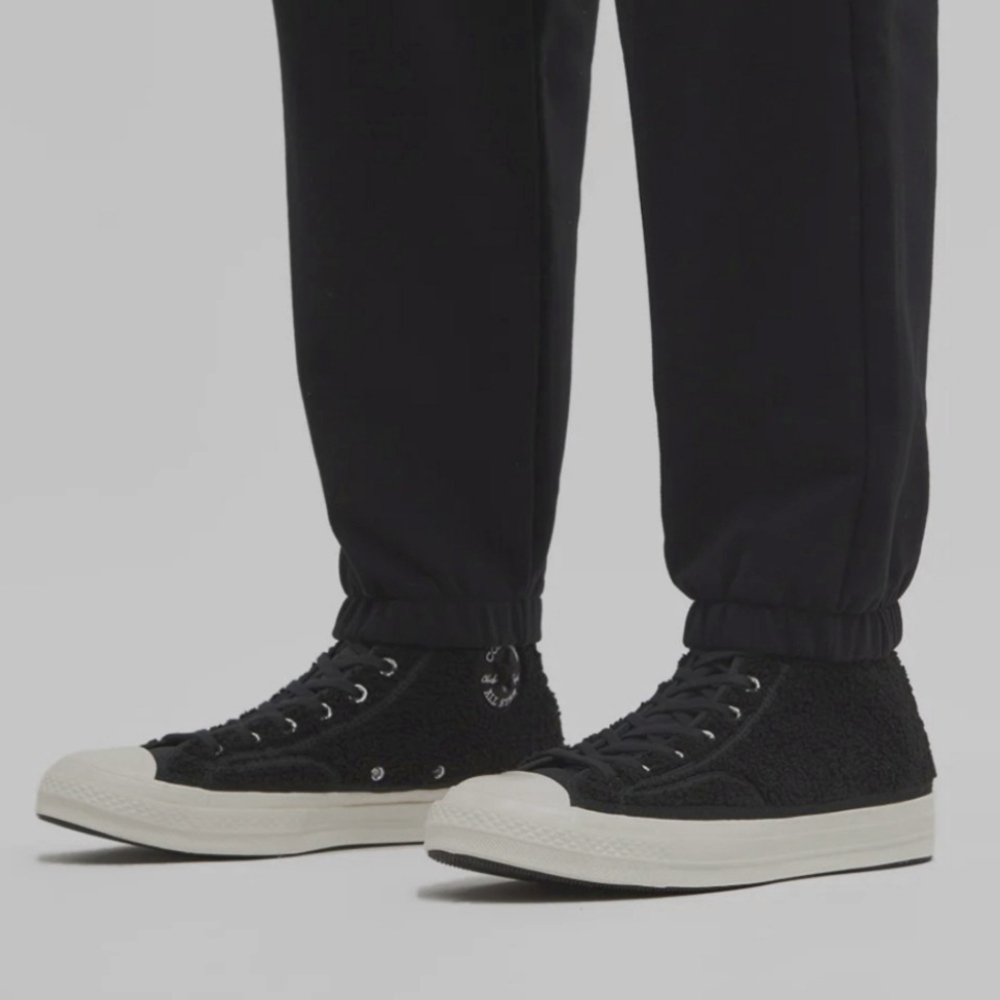 Like New CONVERSE CHUCK TAYLOR 70 HI SHERPA